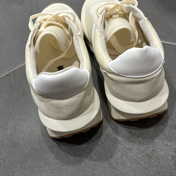 J slides size 8 - Picture 3 of 5